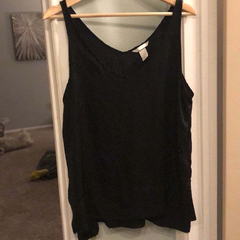 Sleeveless blouse